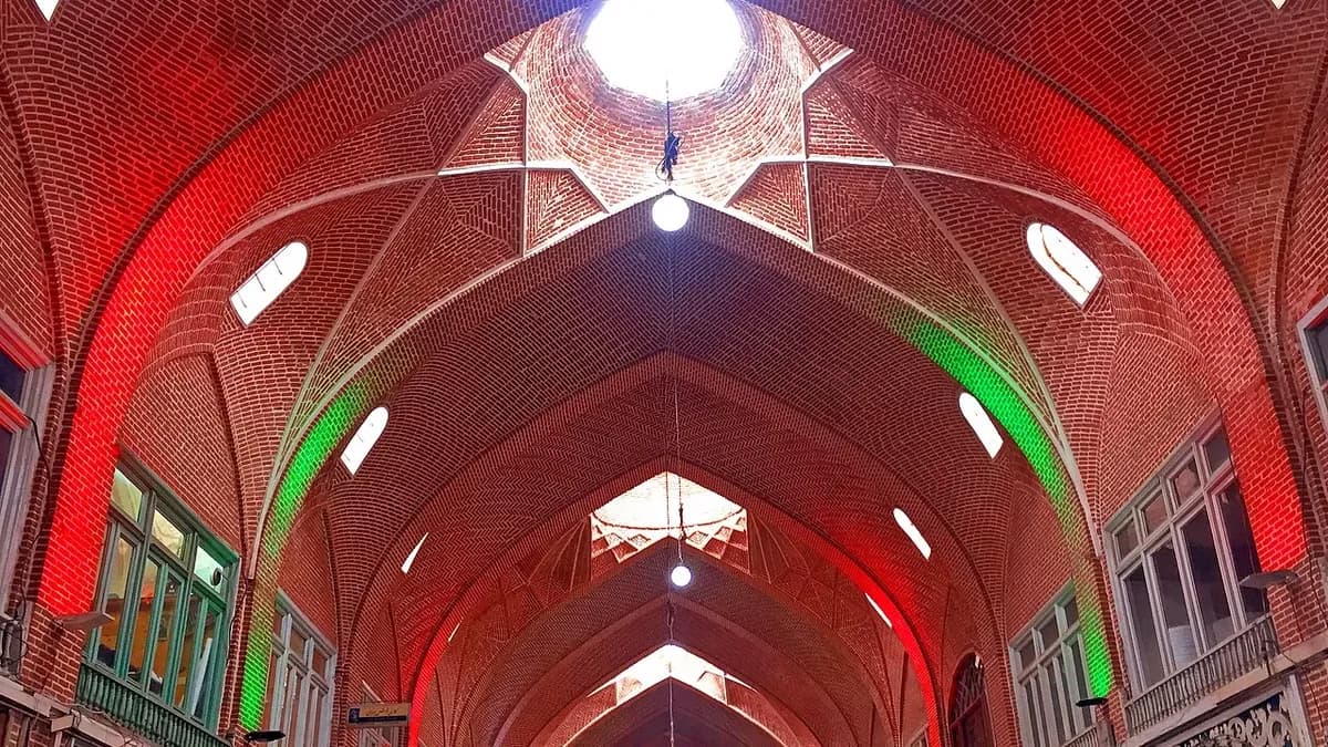 بازار طلای تبریز؛ راسته امیر و قیصریه، راهنمای خرید در بازار