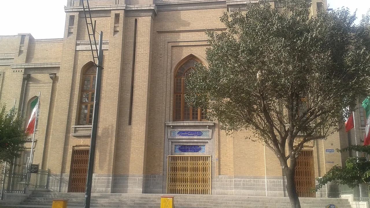 ارسال طلا با پست و بیمه؛ تحویل امن طلای خرید اینترنتی تا در خانه
