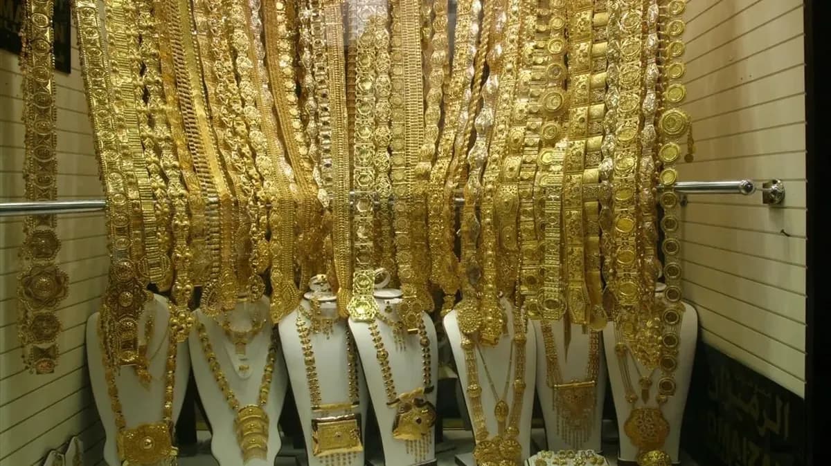 سوغات طلا از سفر؛ زیارت، ترکیه و دبی؛ چه بخریم و چه نخریم؟