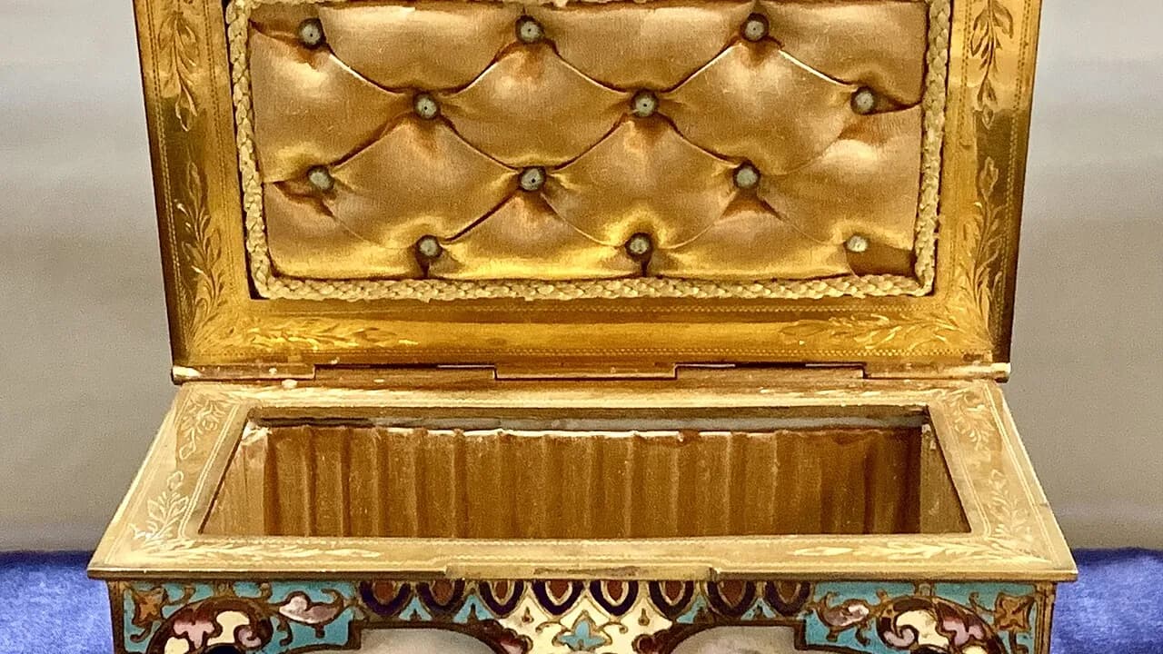 نگهداری طلا در خانه، سفر، حمام و استخر؛ از جعبه جواهر تا گاوصندوق